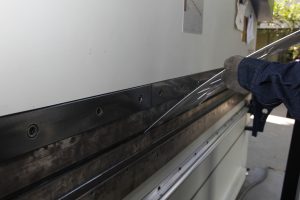 Tipos de metales que pueden procesarse con doblado CNC y cizalla